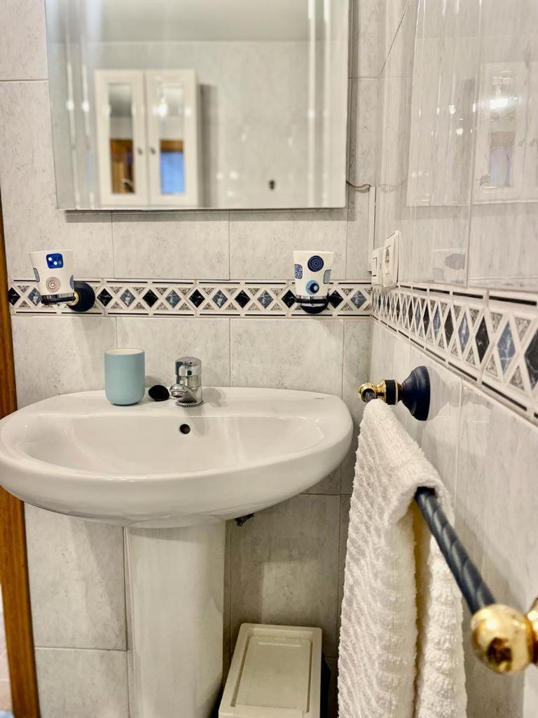 Apartamento, Piscina Y Parking Granada Tico Medina Exteriör bild